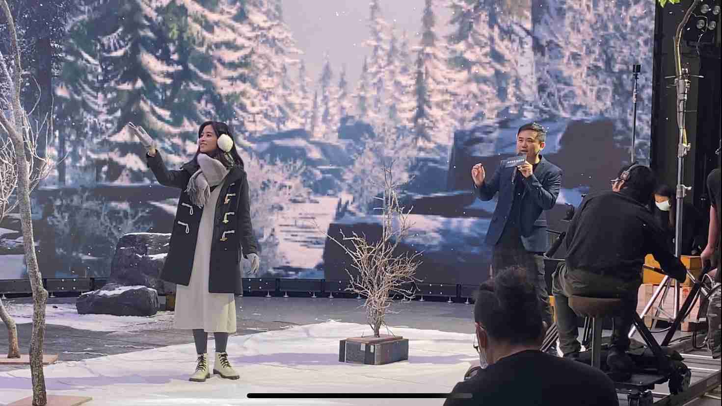 糖果派对以ALED先进显屏技术，，，与金马奖视觉特效团队“再现影像”携手合作打造LED虚拟摄影棚，，，提供沉浸式表演体验，，，，并精简拍摄成本与时间